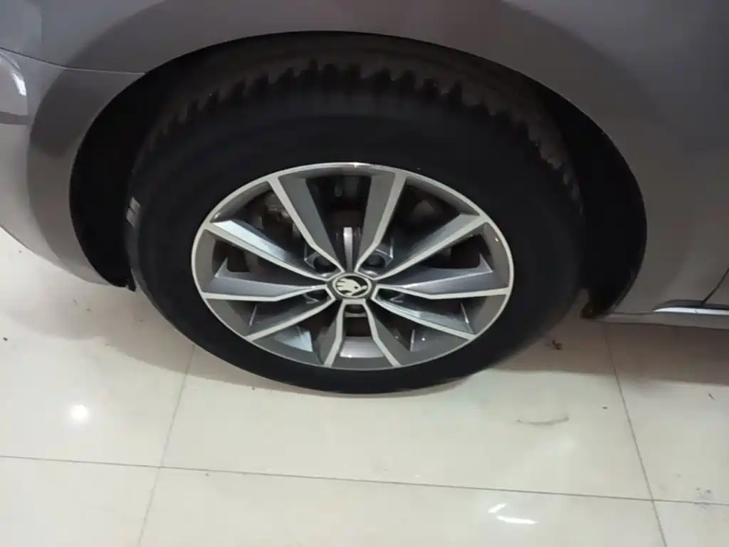 Skoda Octavia — миниатюра 23
