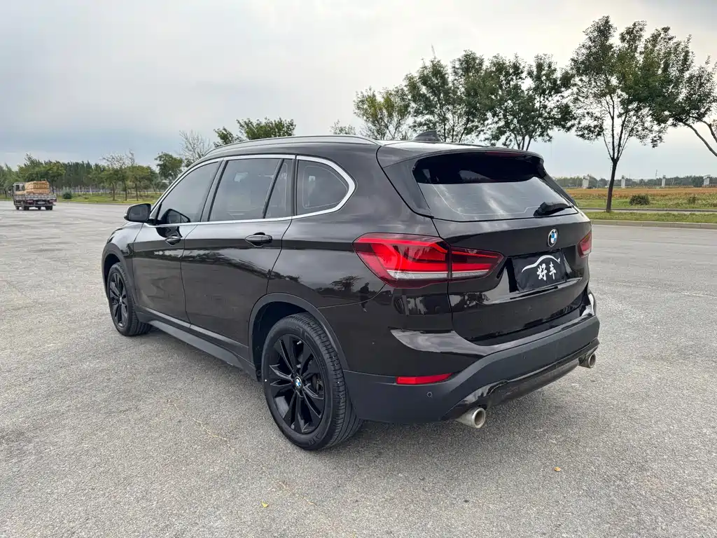 BMW X1 — миниатюра 7