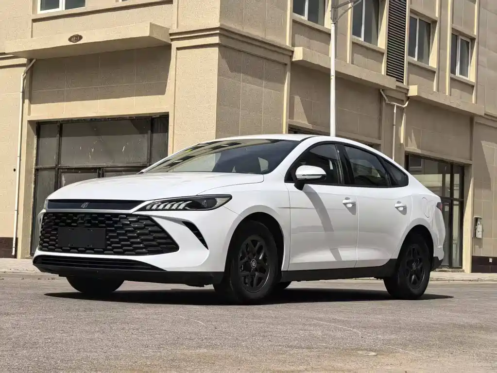 2025 BYD Qin - zdjęcie 1 z 9