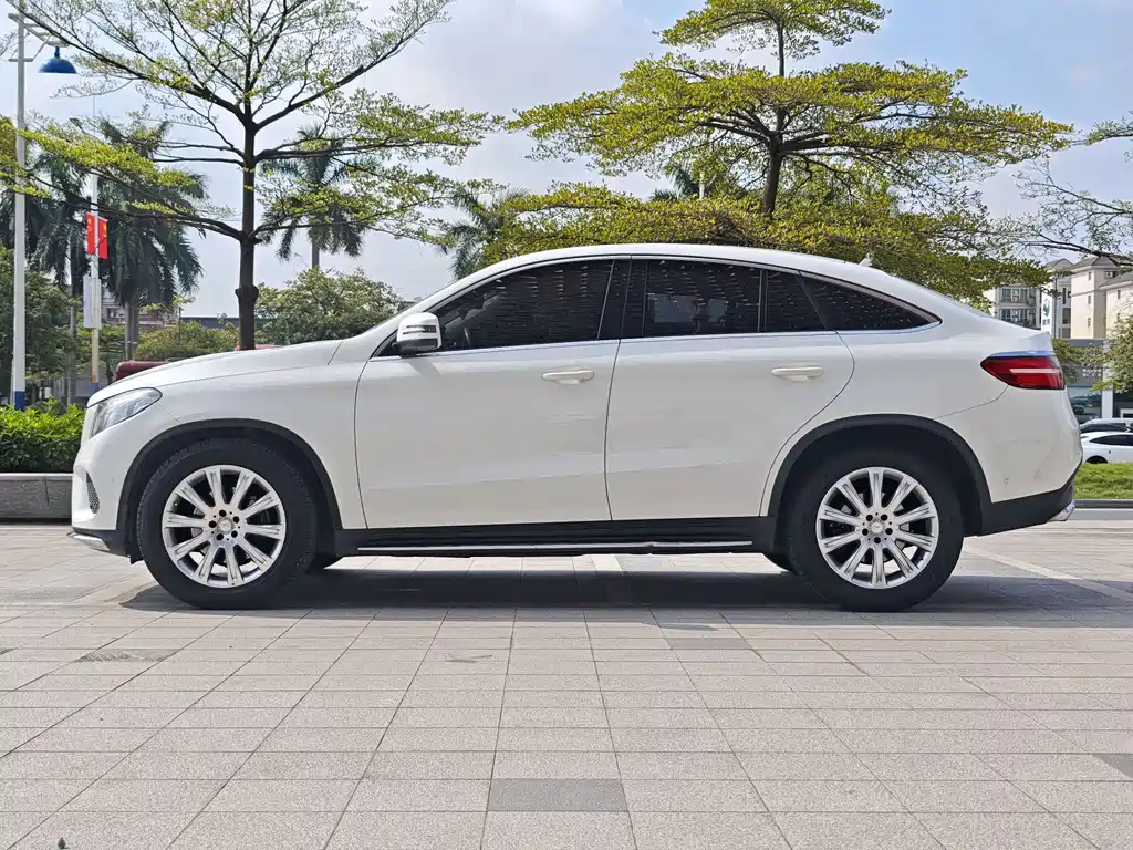Mercedes-Benz GLE Coupe — миниатюра 9