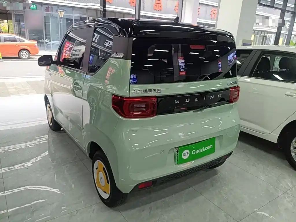 Wuling MINIEV — миниатюра 5