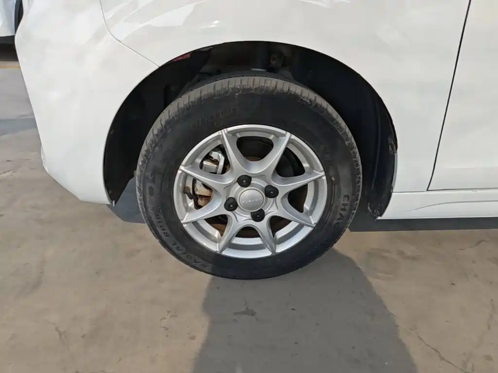 Roewe Clever — миниатюра 23
