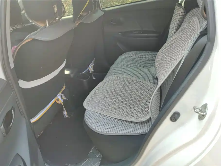 TOYOTA YARIS L ZHIXUAN