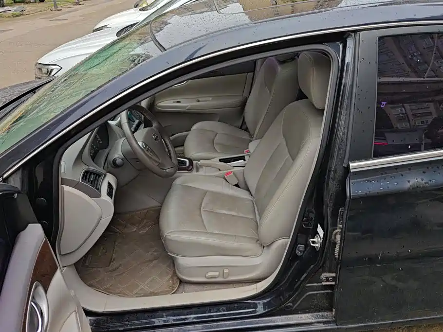 Nissan Sylphy — миниатюра 9