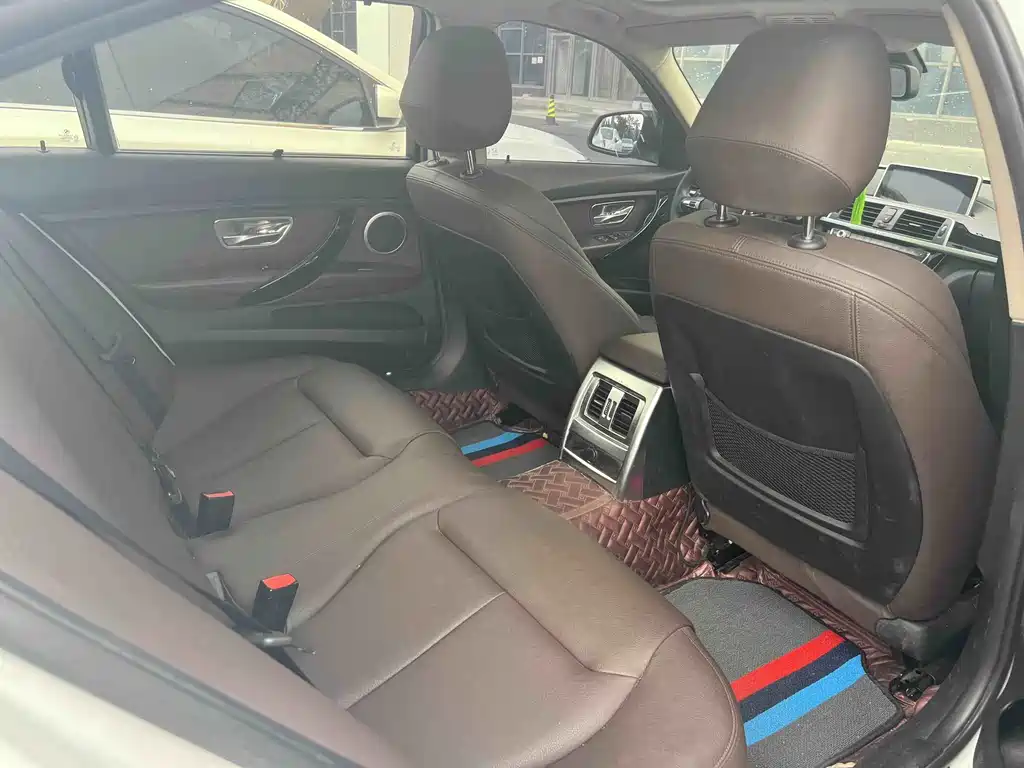 BMW 3 Series — миниатюра 5