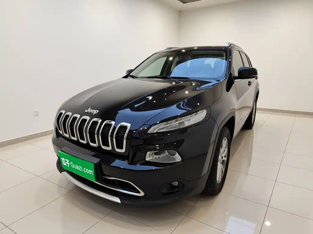 Jeep Cherokee — миниатюра 2