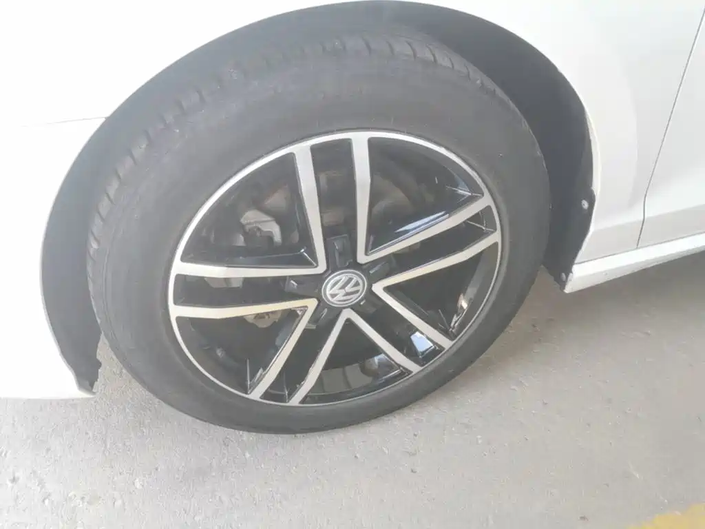 Volkswagen Lamando — миниатюра 23
