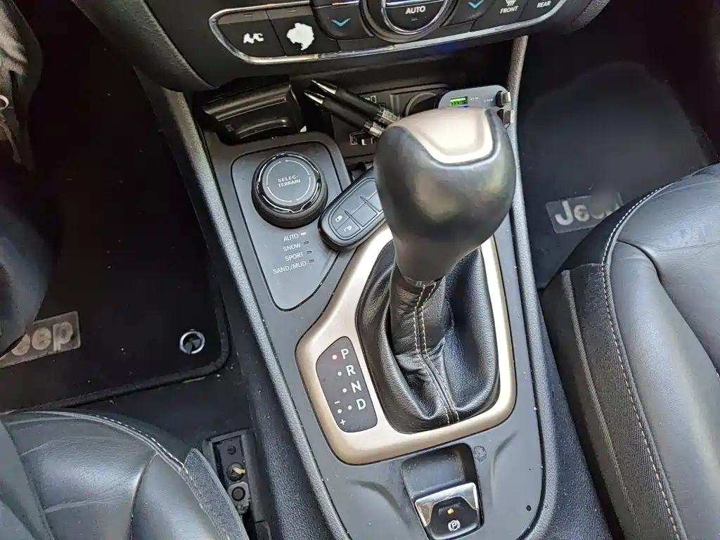 Jeep Cherokee — миниатюра 7