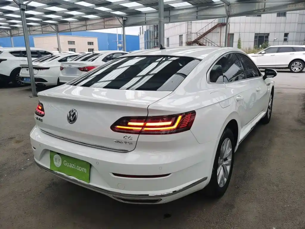 Volkswagen CC — миниатюра 7