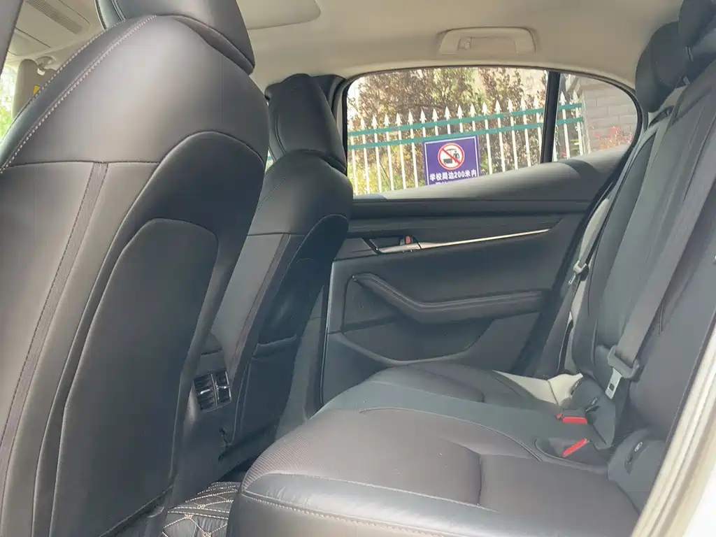 Mazda 3 Axela — миниатюра 5