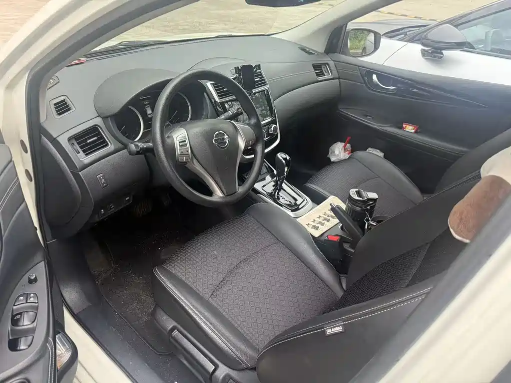 Nissan Tiida 2019 1.6L CVT VI