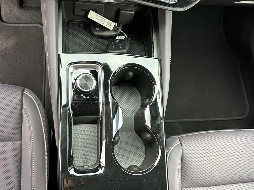 Buick Envision Plus Plus 2026 Plus 28T Platinum
