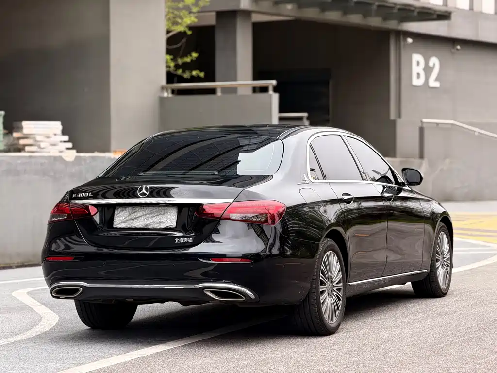 Mercedes-Benz E-Class E 2022 E 300 L Fashion