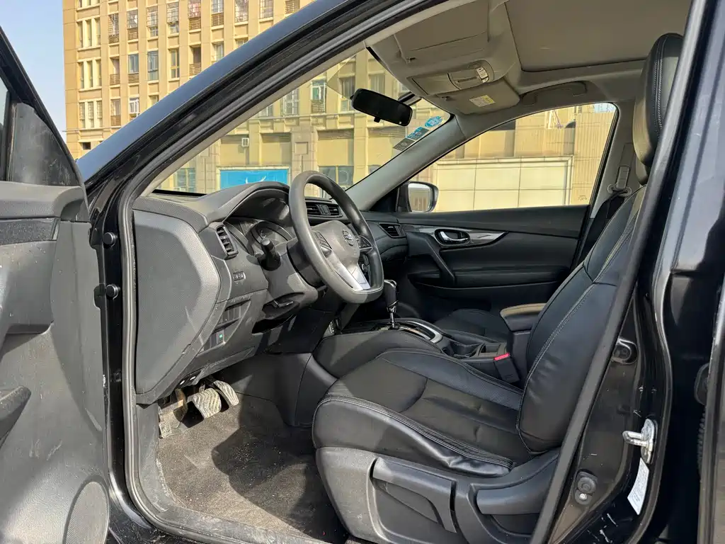 Nissan X-Trail 2017 2.0L CVT Fashion 2WD