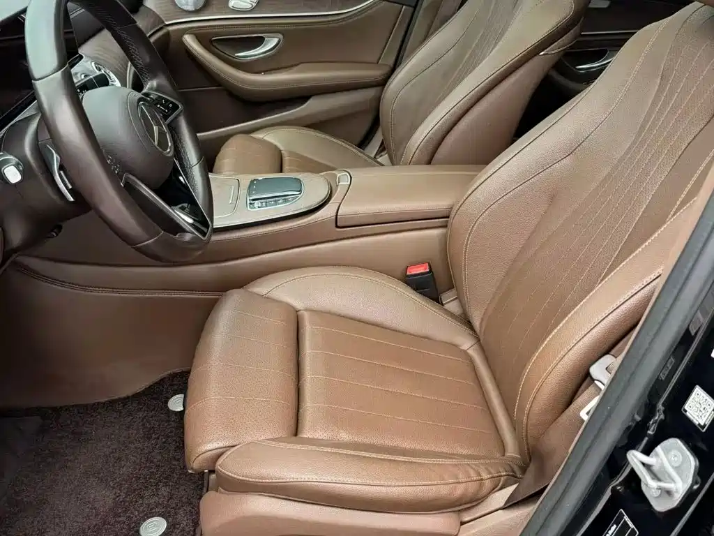 Mercedes-Benz E-Class — миниатюра 9
