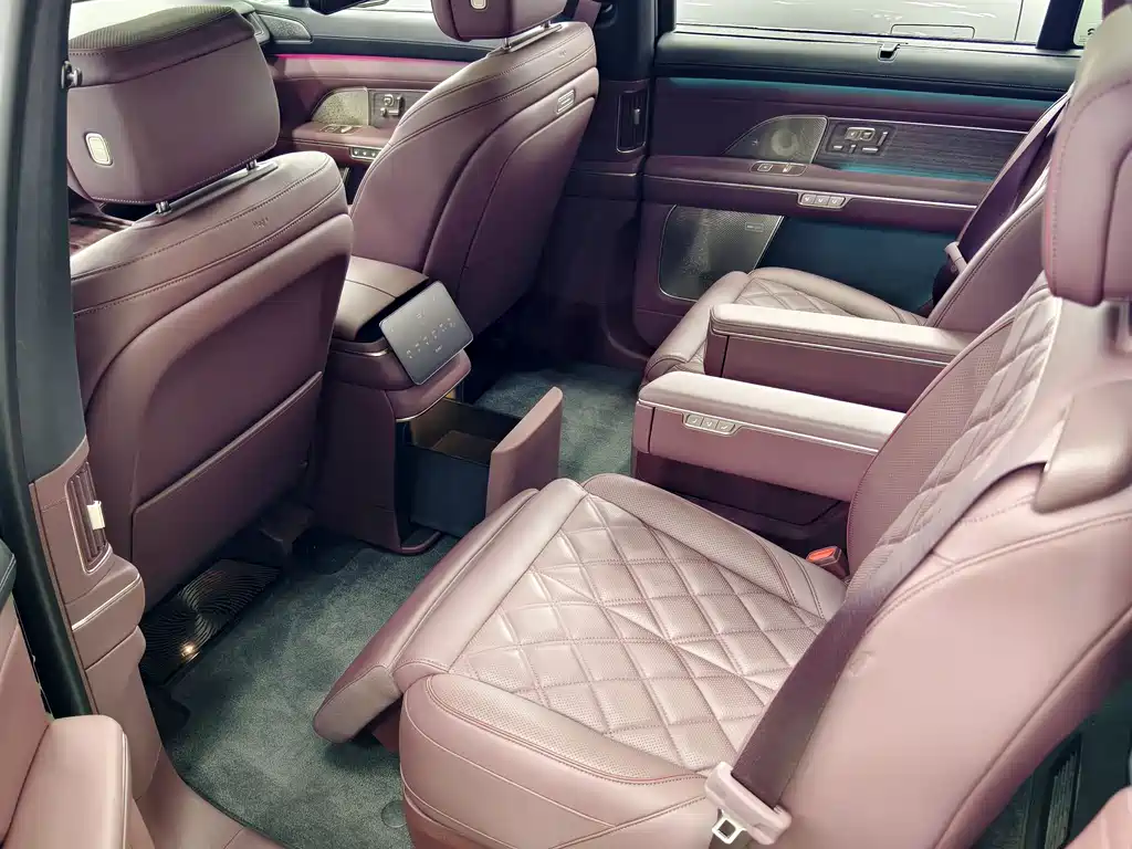 NIO ES8 2026 мест Executive Luxury