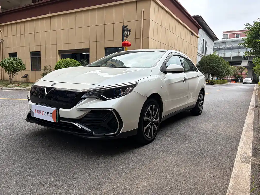 Venucia D60 EV — миниатюра 3