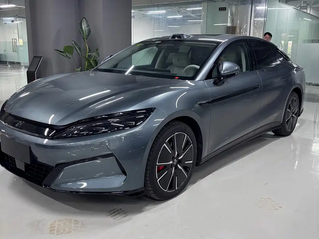 2026 BYD Han - zdjęcie 1 z 8