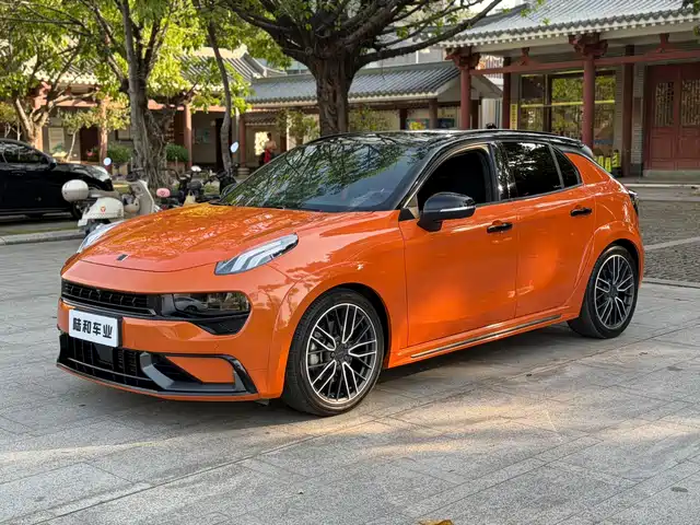 LYNK & CO. 02 HATCHBACK