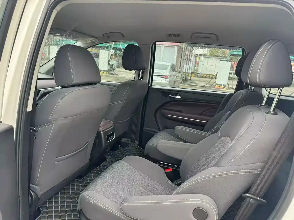 GAC Motor Trumpchi M6 — миниатюра 6