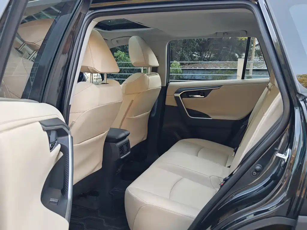 TOYOTA RAV4 RONGFANG