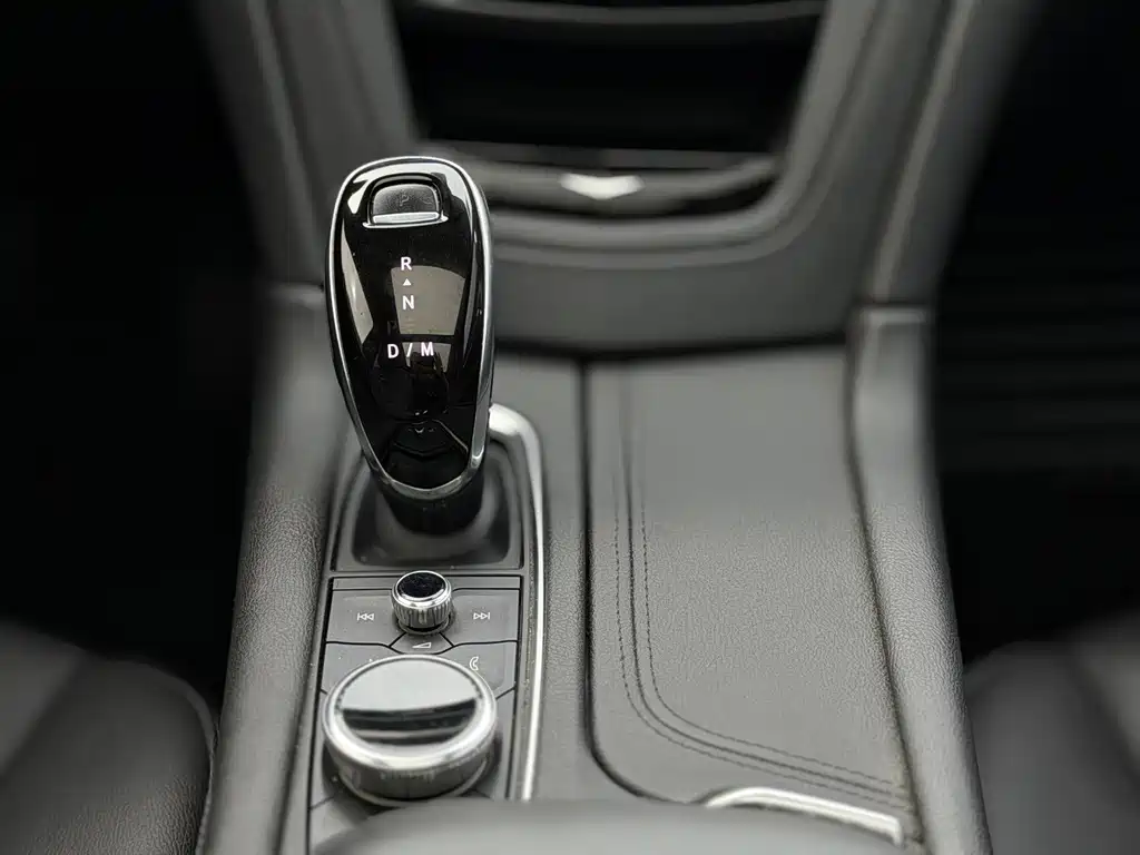 Cadillac XT6 — миниатюра 16