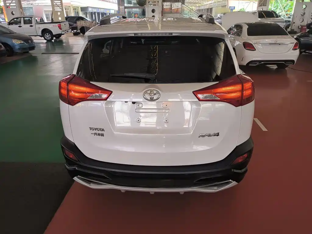 Toyota RAV4 2015 2.0L CVT