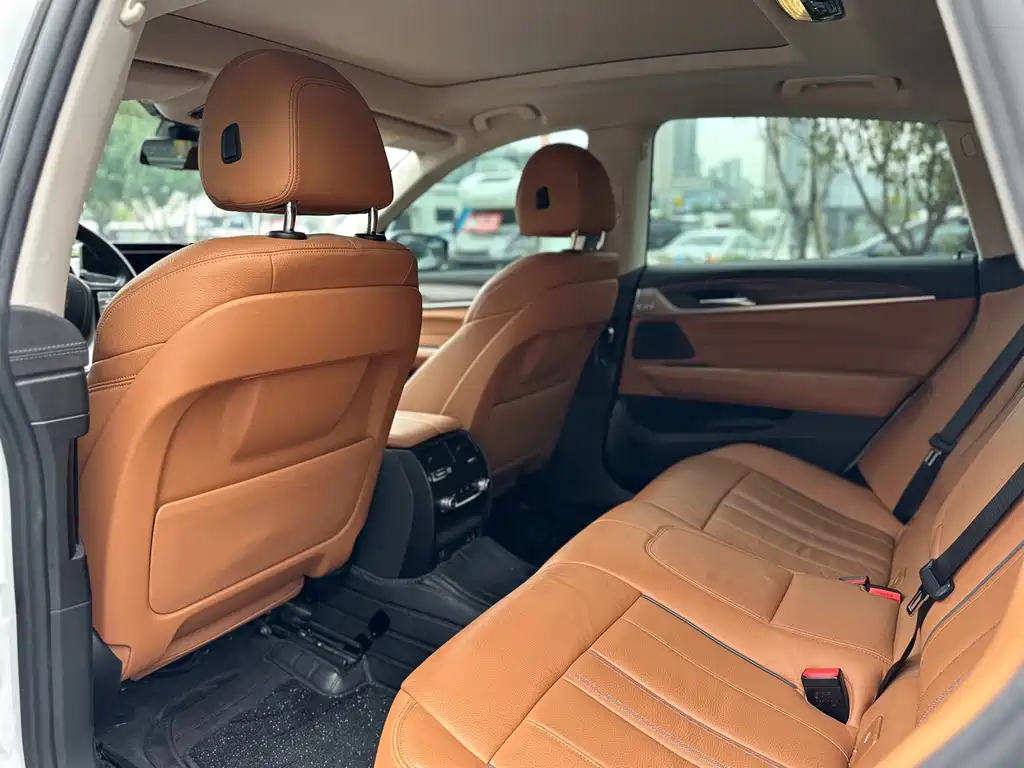 BMW 6 Series GT — миниатюра 13