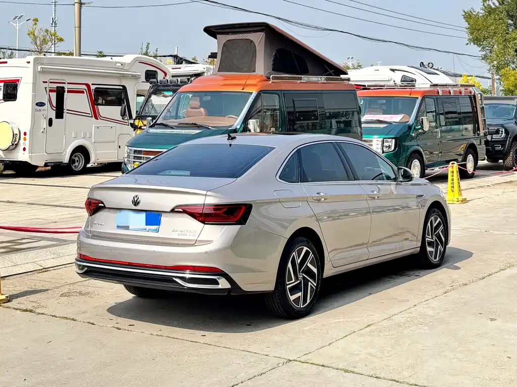 Volkswagen Sagitar — миниатюра 4