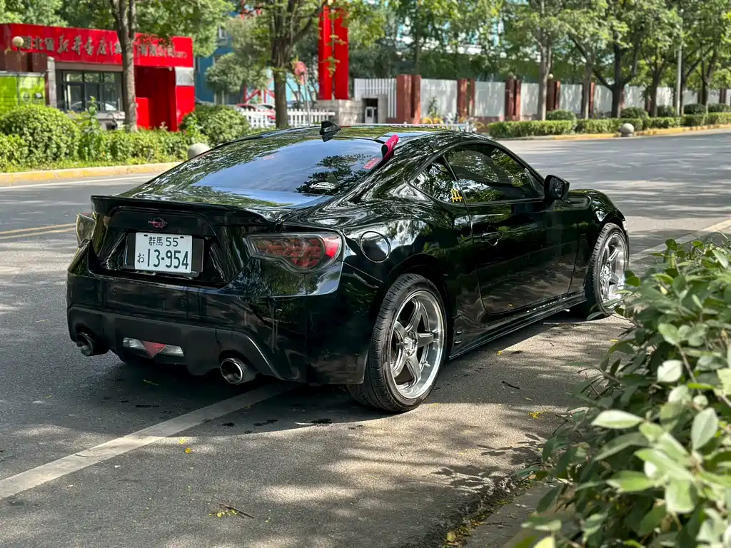 Subaru BRZ — миниатюра 9