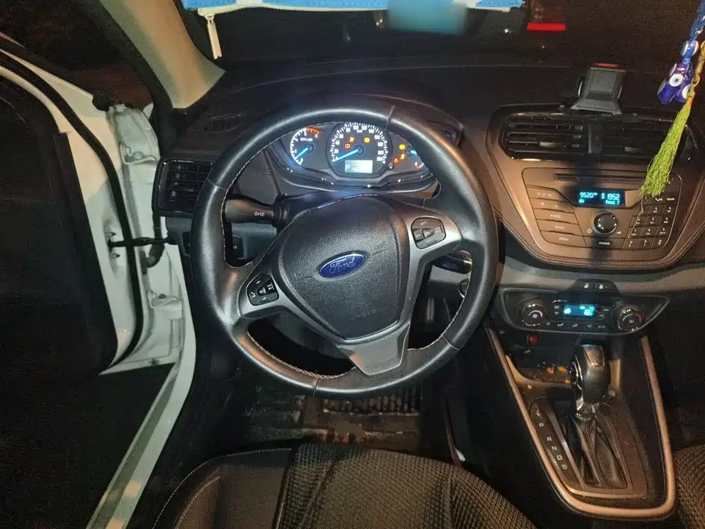 Ford Escort — миниатюра 11