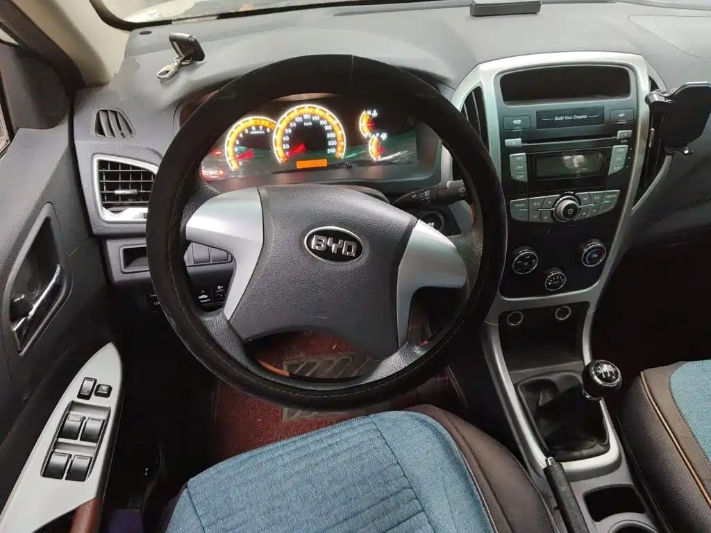 BYD F3 — миниатюра 6