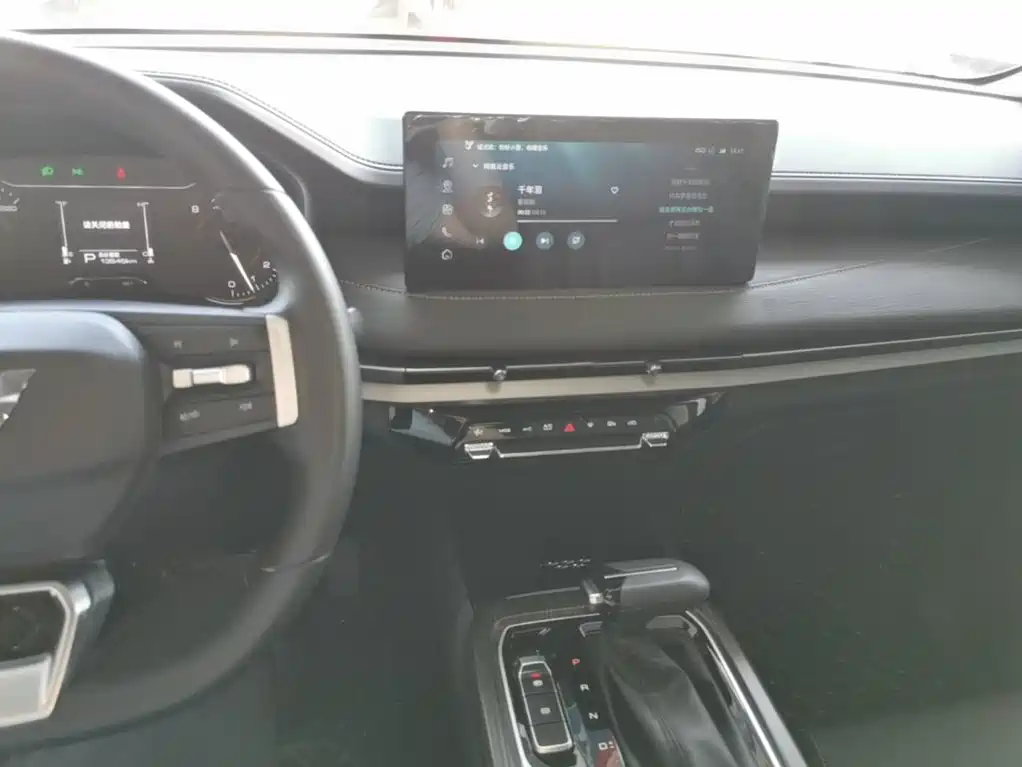 Wuling Jiachen — миниатюра 13