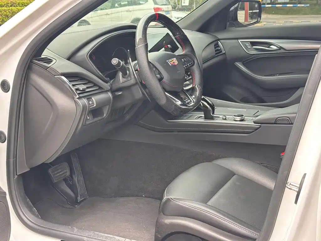 Cadillac CT5 2022 28T Luxury （ Standard ）