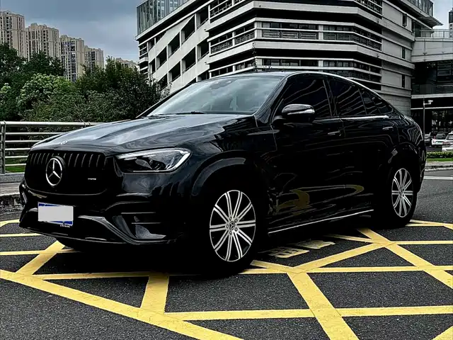 Mercedes-Benz GLE — фото 1