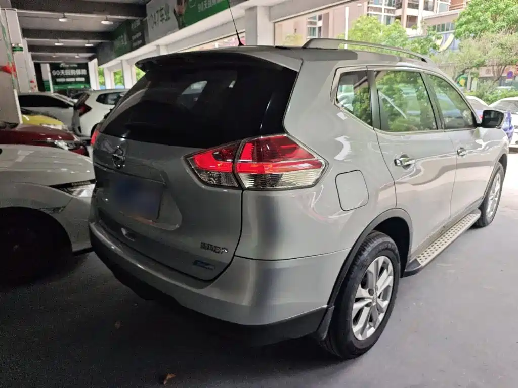 Nissan X-Trail 2014 2.0L CVT Comfort 2WD