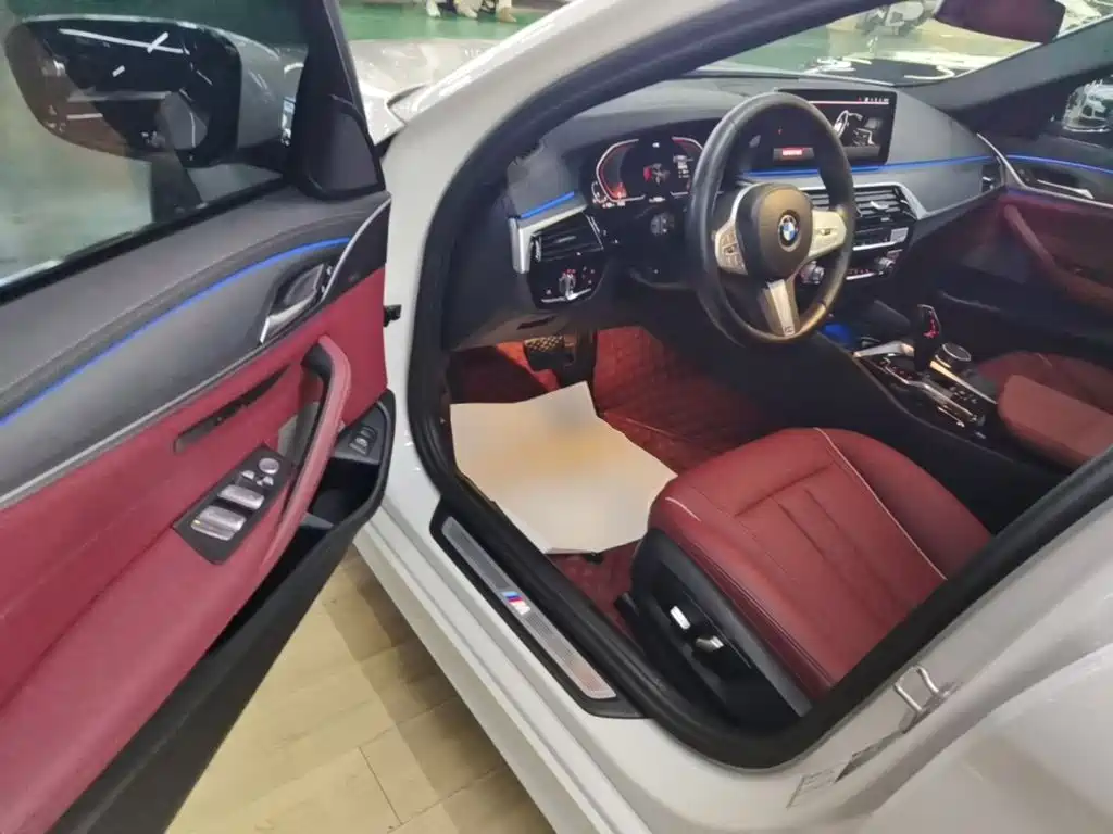 BMW 5 Series — миниатюра 16