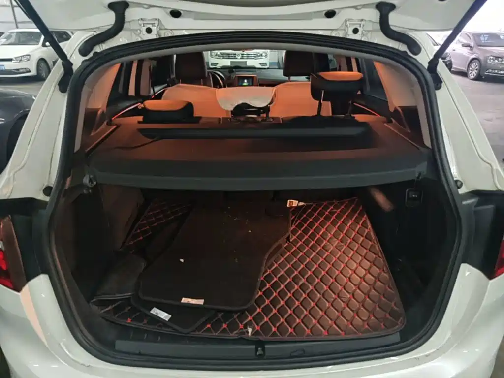 BMW 2 Series Active Tourer — миниатюра 19