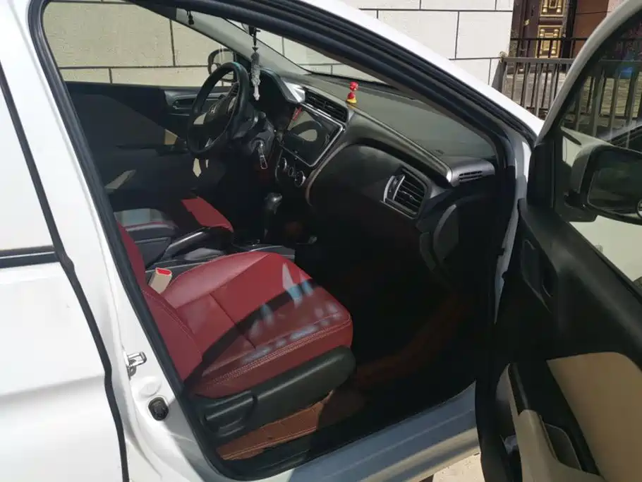 Honda City — миниатюра 8