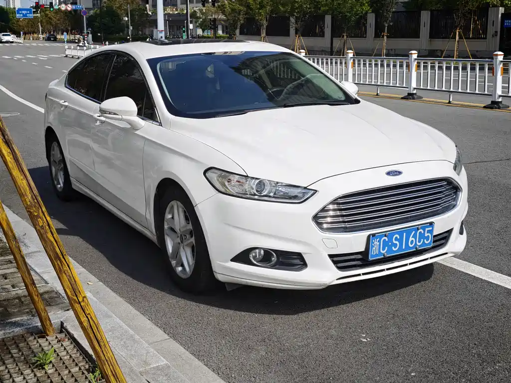 Ford Mondeo — миниатюра 3
