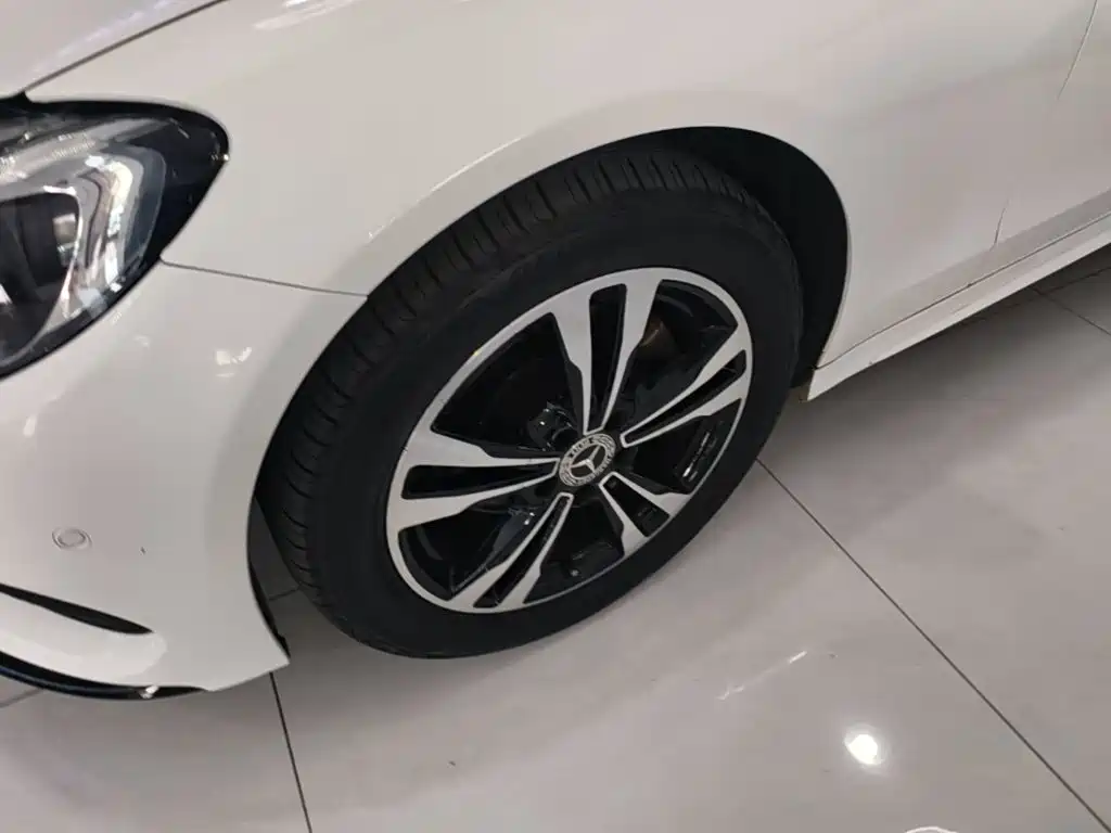 Mercedes-Benz C-Class — миниатюра 23