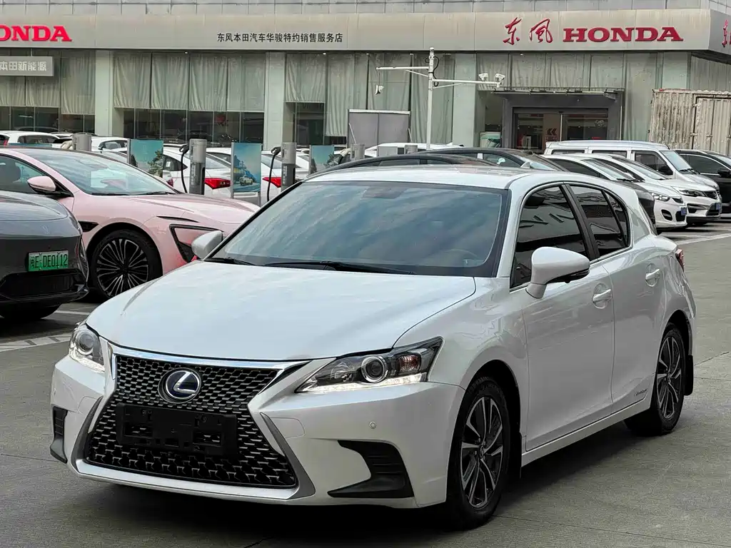 LEXUS CT