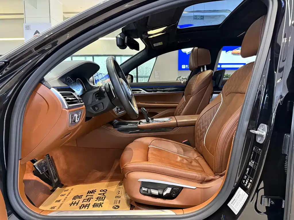 BMW 7 Series 7 2018 M760Li xDrive