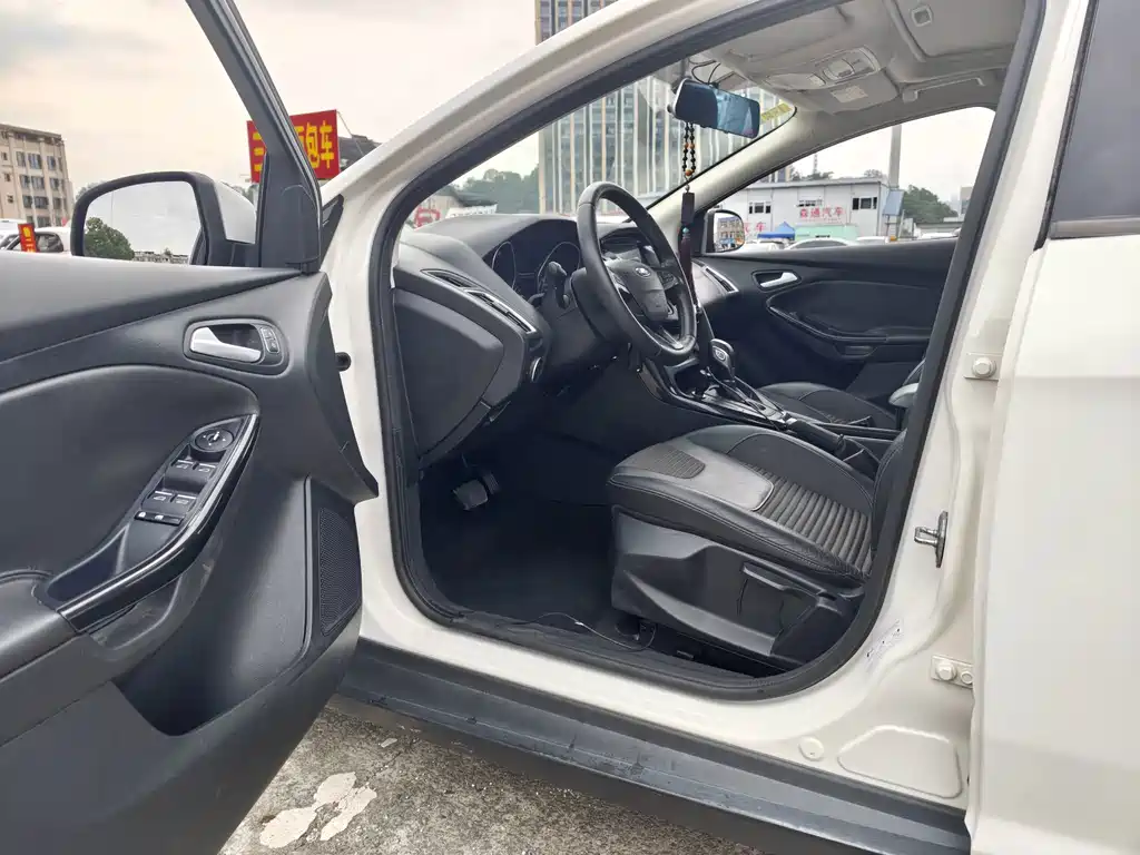 Ford Focus — миниатюра 17