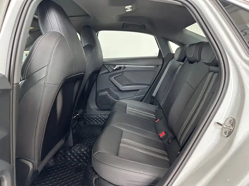 Audi A3 — миниатюра 12