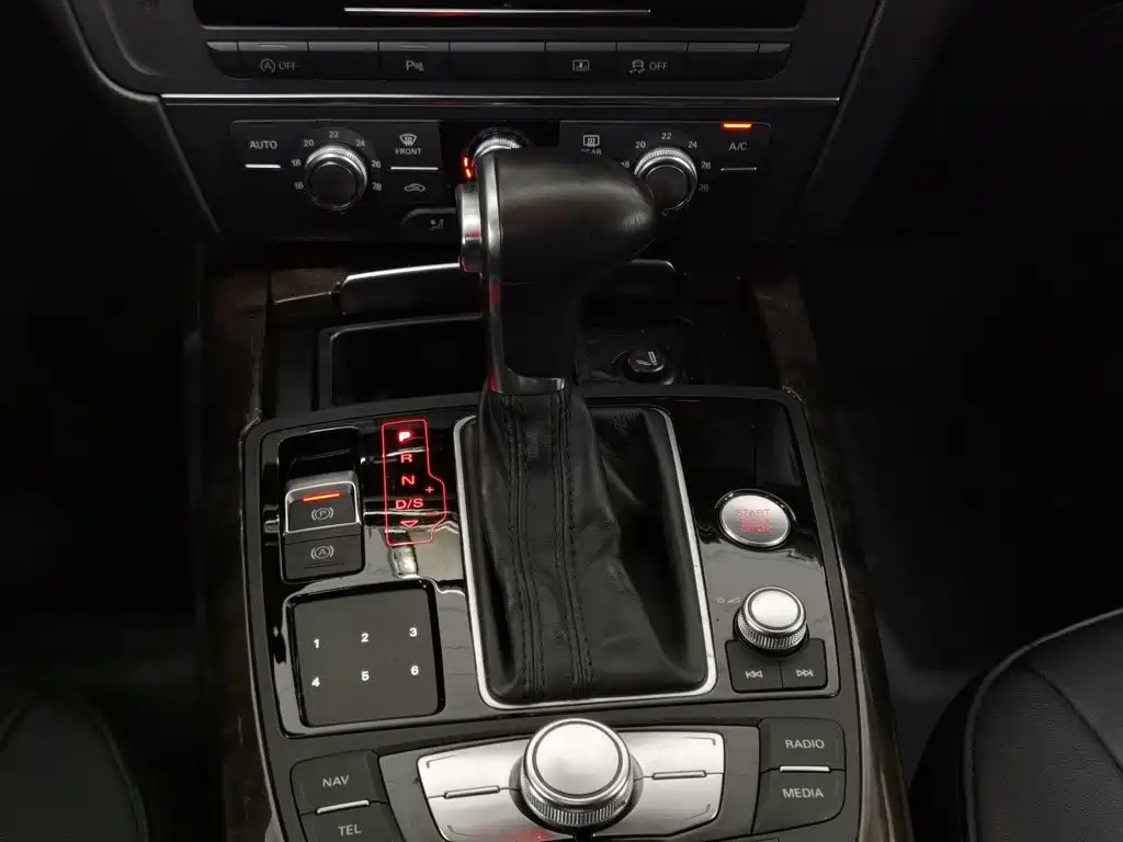Audi A6L — миниатюра 13