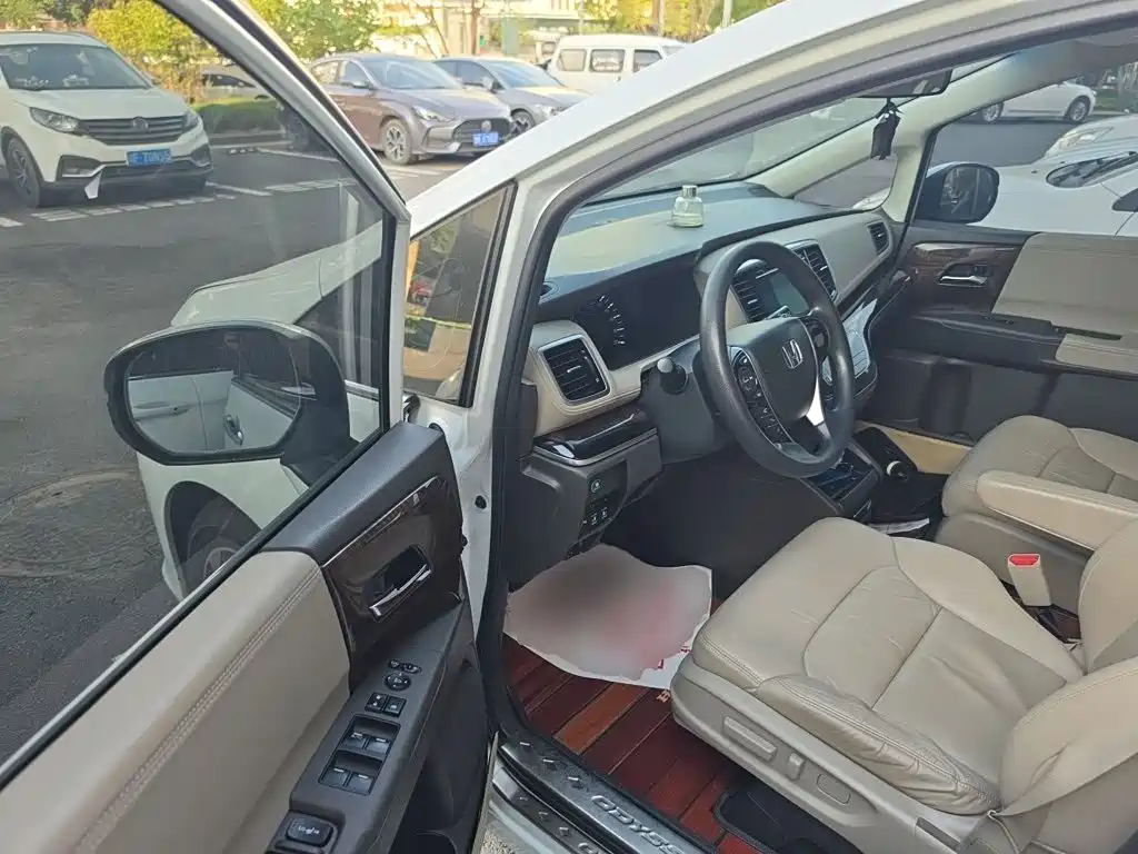 Honda Odyssey — миниатюра 17