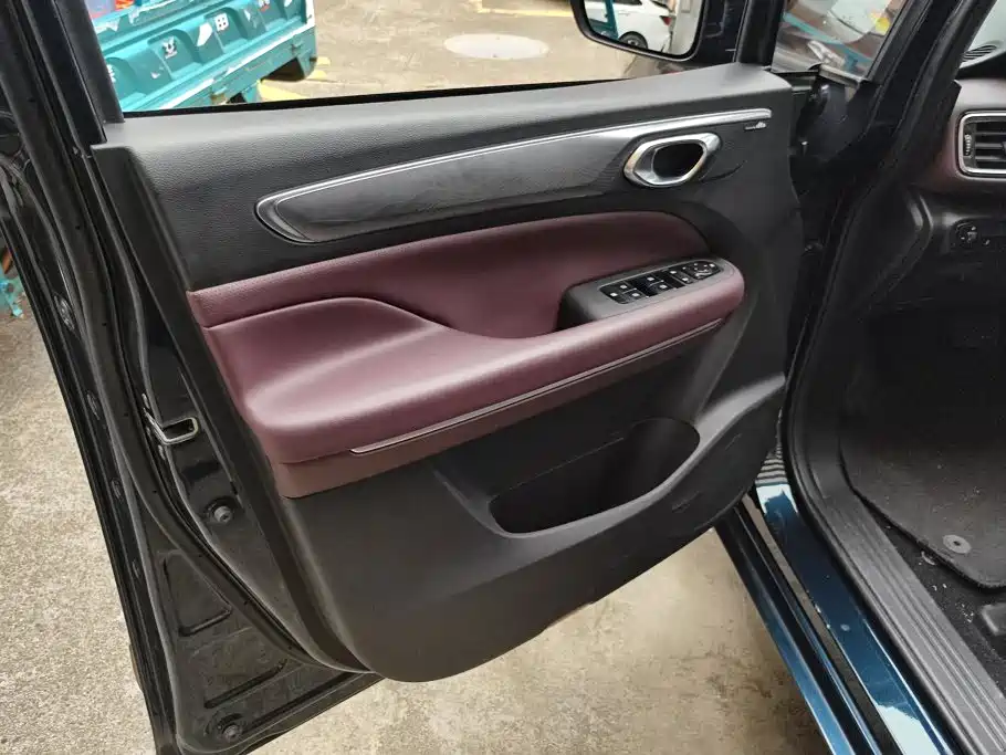 GAC Motor Trumpchi M6 — миниатюра 7