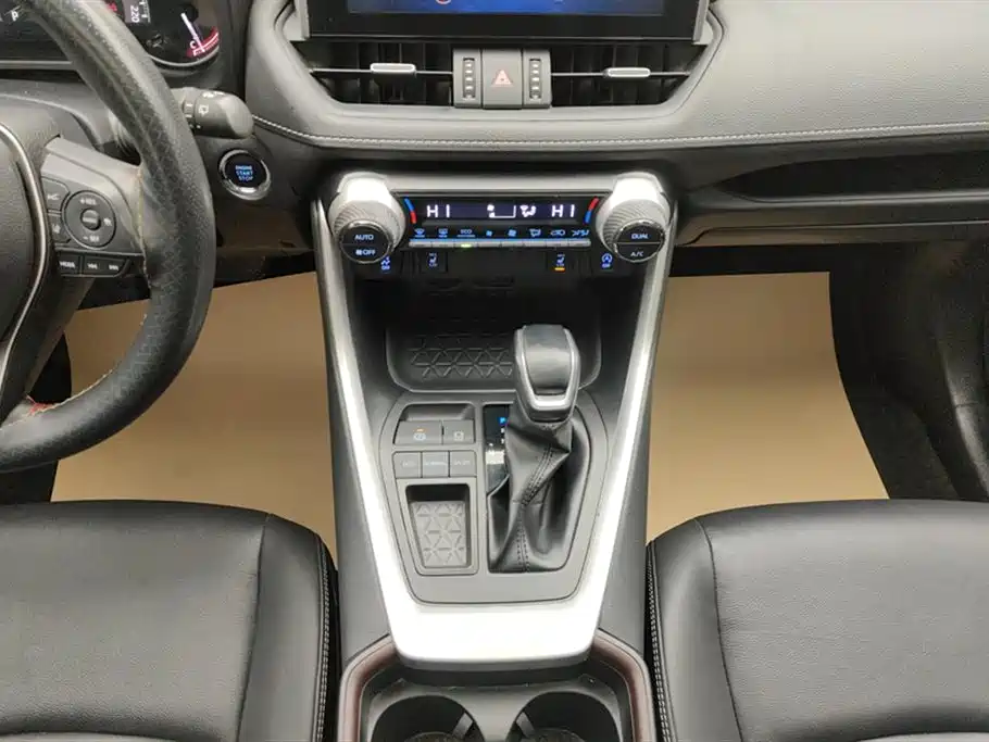 TOYOTA RAV4 RONGFANG