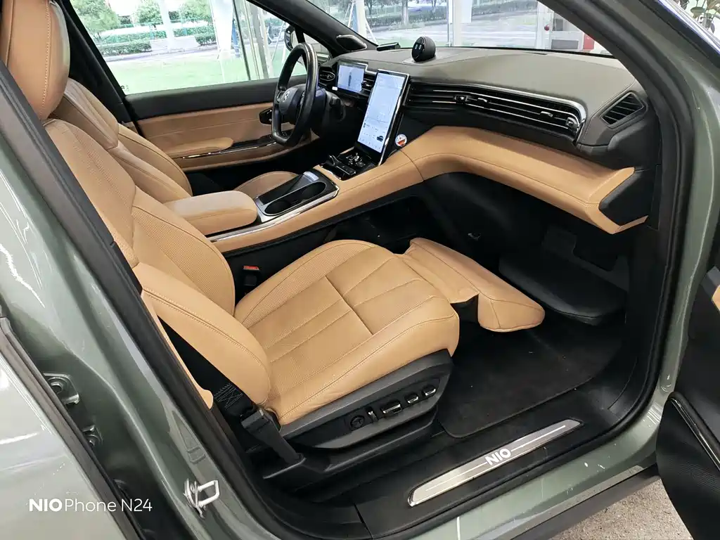 NIO ES8 — миниатюра 13